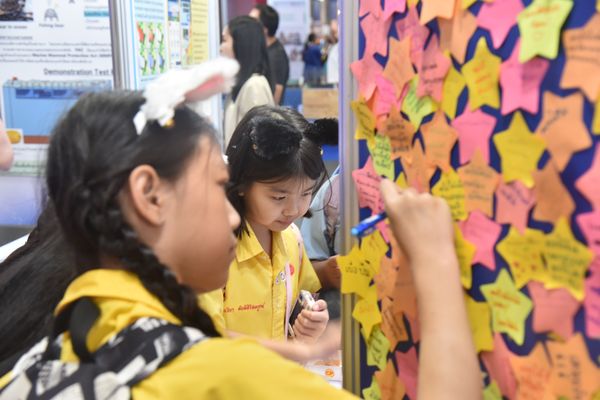 โรงเรียนปรีชานุศาสน์